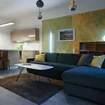 Apartamento At The Blue Duckling